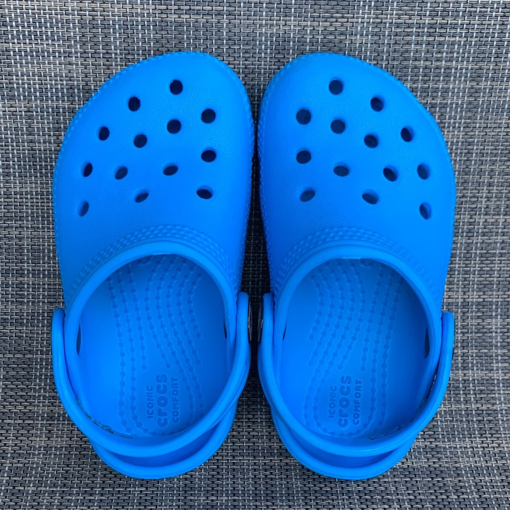 CROCS Classic Clogs Blue Slip on Sandals shoes Unisex Toddler size 7 - Picture 13 of 13